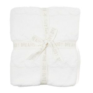Brand New! BAREFOOT DREAMS
CozyChic Heathered Cable Blanket - Pearl